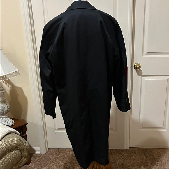 Jean-Paul Germain Men's Black Lined Trench/Overcoat. NWT. 42R - Picture 4 of 16